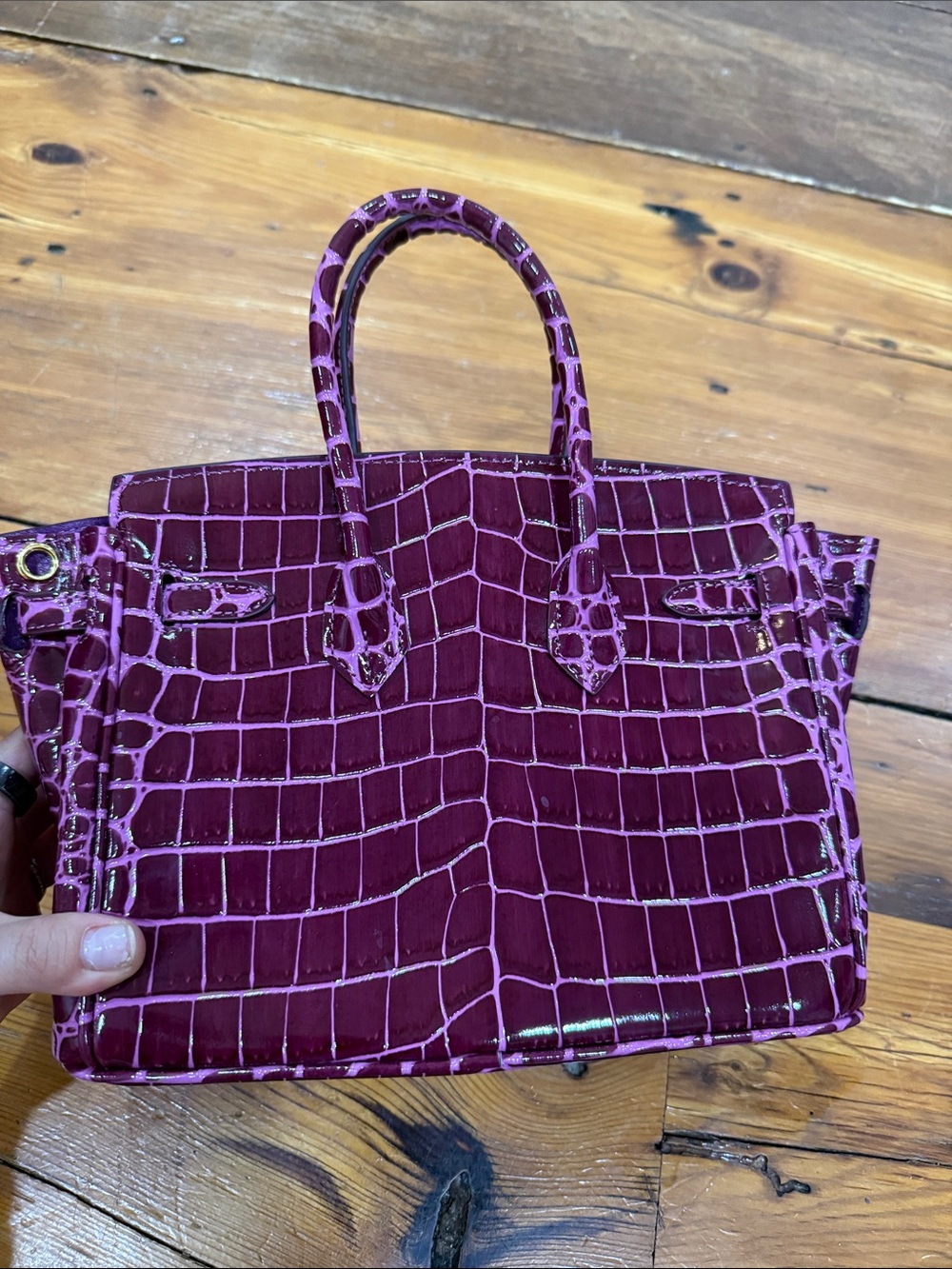 Purple Croc-Embossed Satchel Handbag with Lock Gold Hardware Purse - Picture 9 of 13